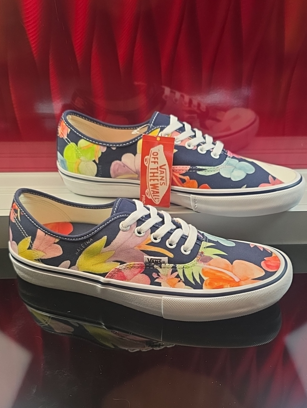 Vans Authentic Pro Triple Crown Floral Men Size 10.5 Women Size 12